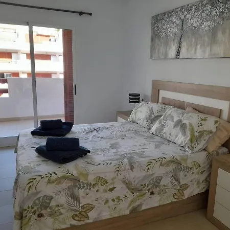 Daire Inviting 2-bed In *